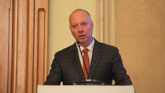 Телекомите сами ще договарят роуминг тарифите при Brexit без сделка