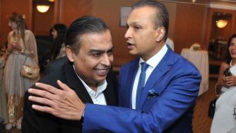 Най-богатият индиец помогна на брат си да избегне затвора