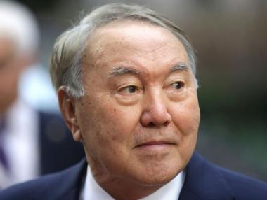 Президентът на Казахстан се оттегля от поста