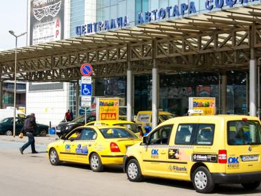 Таксиметровите шофьори излизат на протест срещу „Максим“