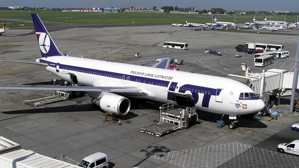 Полската авиокомпания Lot ще иска компенсация от Boeing