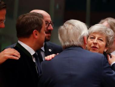 Лидерите на ЕС обсъждат няколко варианта за отлагане на Brexit