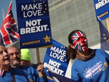 Гражданите на ЕС и Великобритания ще загубят милиарди от Brexit