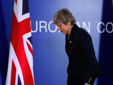 Мей ще даде право на депутатите да прекратят Brexit