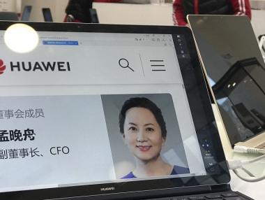 Арестуваната шефка на Huawei с куп продукти на Apple