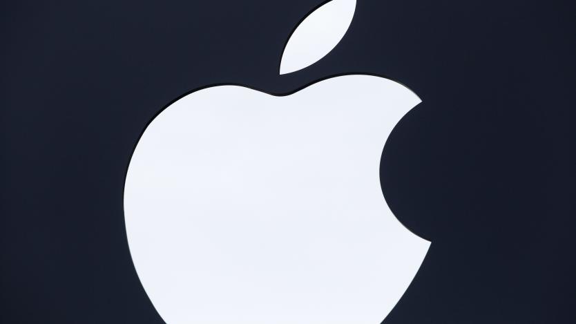 Apple представи кредитна карта и услуги за видео, новини и игри