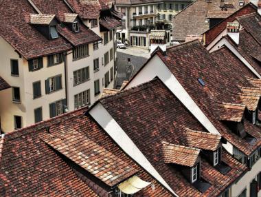 Имотният пазар в САЩ се сви повече от очакваното