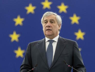 Таяни отложи гласуването на пакета „Мобилност“