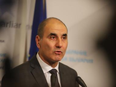 Главните герои на Републиката и множеството въпроси