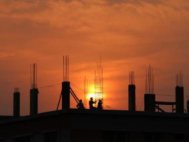 Brexit сви британското строителство за втори пореден месец