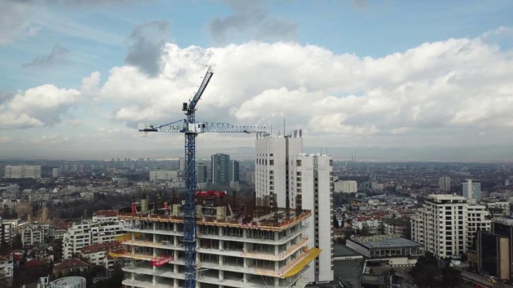 Борисов спира строежа на небостъргача „Златен век“