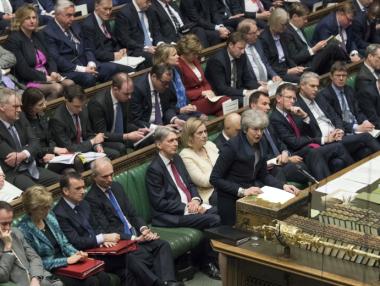 Лондон забрани със закон Brexit без сделка