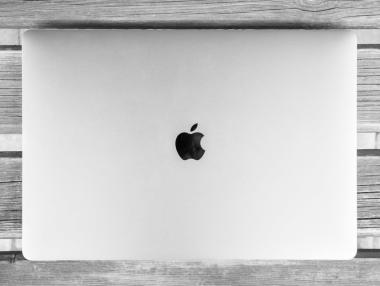 Apple работи по нов вид технология за още по-големи екрани