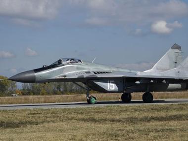 Кабинетът предлага да се открие Висше военновъздушно училище