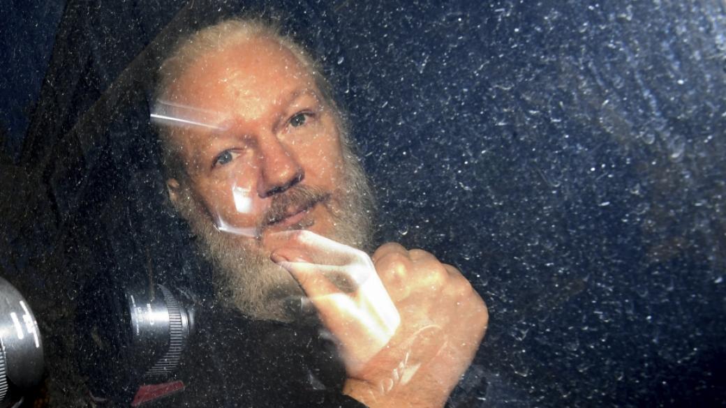 Основателят на Wikileaks е арестуван в Лондон