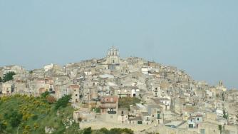 Малък град в Сицилия продава къщи за 1 евро