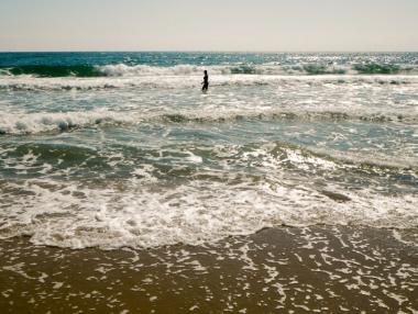Прекратяват концесионните договори на два плажа в Равда