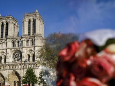 Няма достатъчно специалисти за бърза реконструкция на „Нотр Дам“