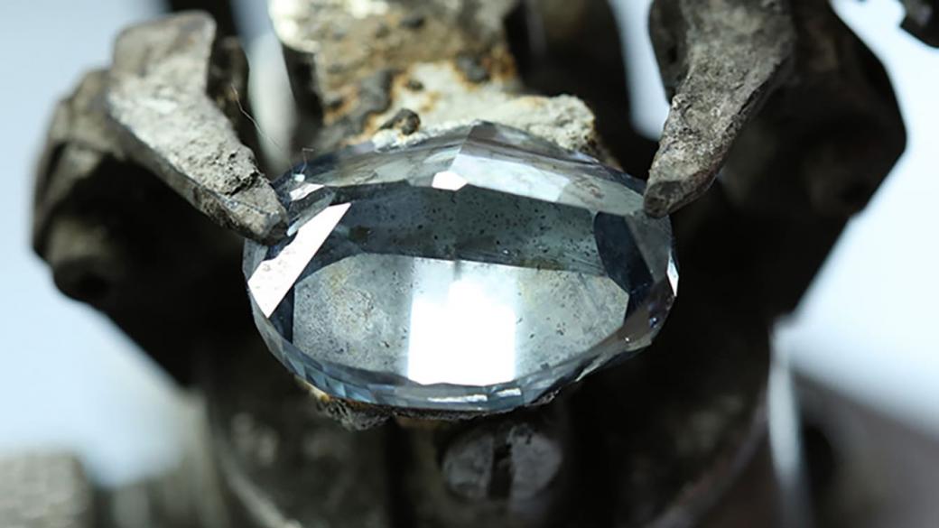 В Ботсвана откриха уникален син диамант