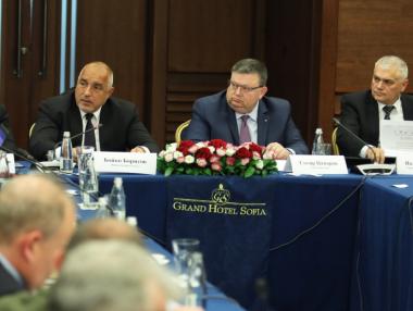 Вятърът на промяната в края на мандата