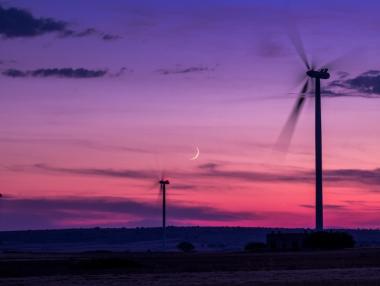 Големите нефтени компании вече се превръщат в електрически