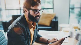 В кои сектори служителите търсят най-често информация за заплатите си