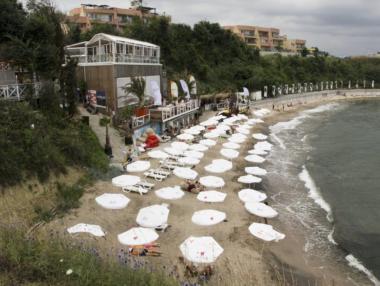 Парламентът отмени допълнителния имотен данък в курортите