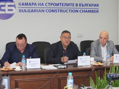 Строителният бранш е притеснен от липсата на кадри, ще внася отвън