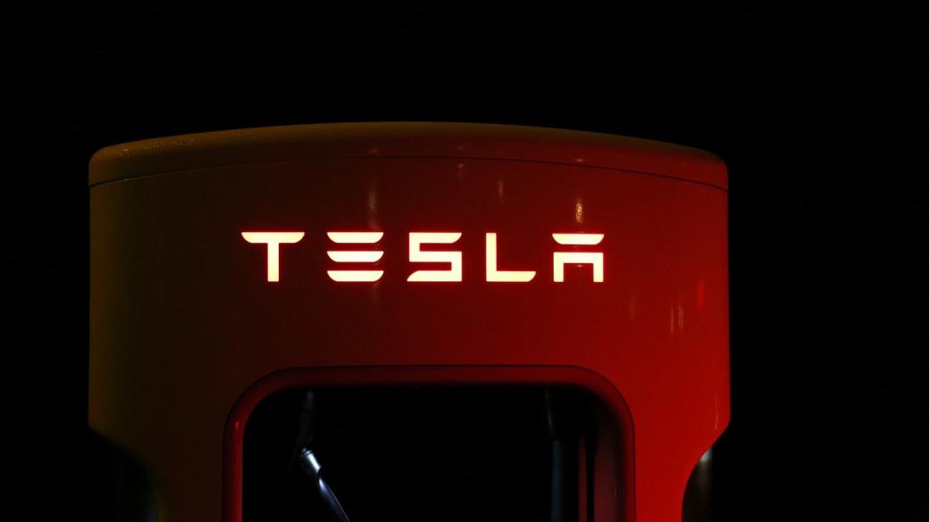 Tesla с над 700 млн. долара загубa за първото тримесечие