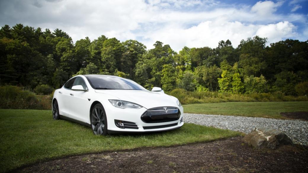 Tesla набира скорост в Европа