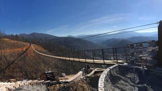 Откриват до дни най-дългия окачен пешеходен мост в САЩ