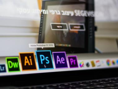 Adobe удвои цените на абонаментите за Photoshop и Lightroom