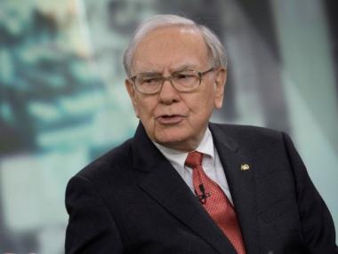 Колко пари носи в портфейла си Уорън Бъфет