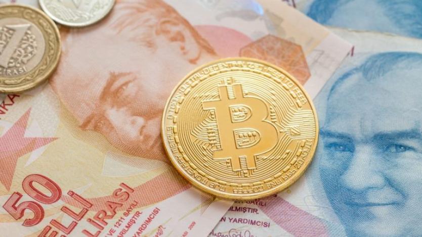 Турците залагат на Bitcoin заради спада на лирата