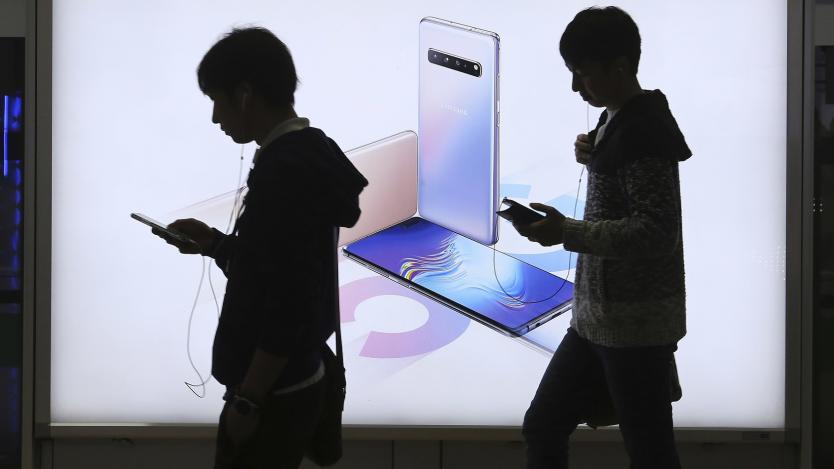 Samsung не знае кога ще пусне дефектния Galaxy Fold на пазара