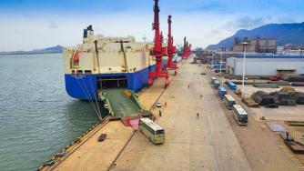 Китайският износ падна неочаквано през април