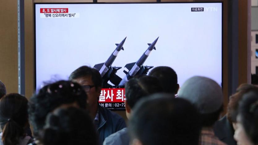 Северна Корея отново прави тестове с ракети