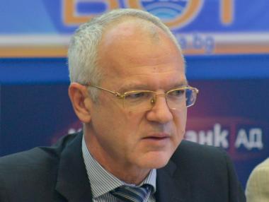 Велев: Пазарът на ток за бизнеса има всички признаци на организирана престъпна група