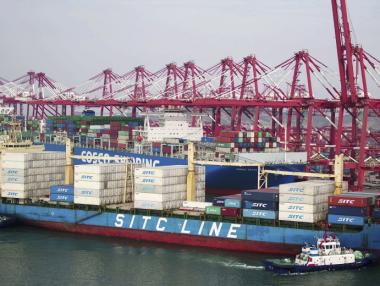 Германският износ нарасна неочаквано през март