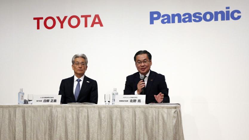 Toyota иска да прави „умни“ домове с Panasonic