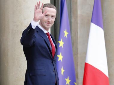 Защо Зукърбърг има нужда да впечатли Макрон?