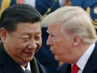 Китай още обмисля как да отвърне на новите американски мита