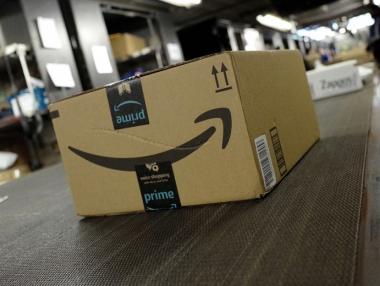 Amazon дава $10 000 и три месечни заплати на служители, за да напуснат