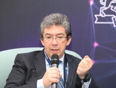 Андре Каланцопулос: Важни са не само заводите, но и знанията