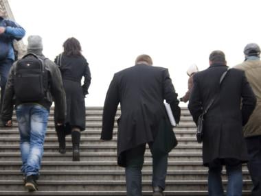 ЕК за България: Стабилни финанси, лоша демография и липса на умения