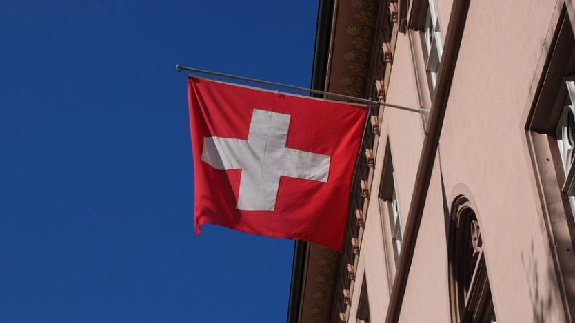 Швейцария премахва всички ограничения за българите