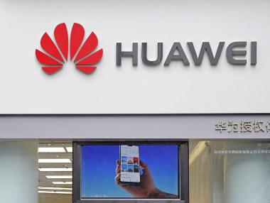 САЩ са готови да отхлабят ограниченията за търговия на Huawei