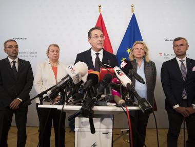 Австрийският вицеканцлер подаде оставка