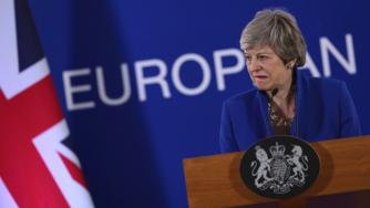 Мей със „смело предложение“ в последен опит за Brexit