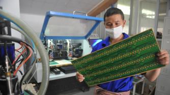 Китай заплаши да забрани продажбата на редки метали в САЩ